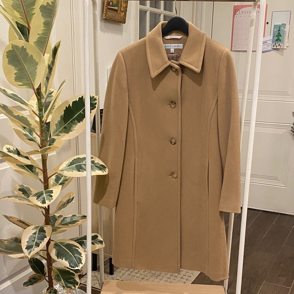 Larry Levine Jackets & Blazers - Larry Levine Classic Tan Trench Coat - Wool and Cashmere Blend